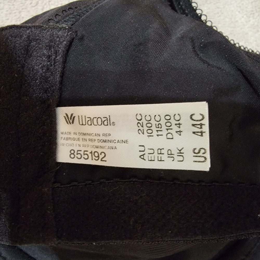 Underwire Wacoal Bra, Size 44C Style 855192